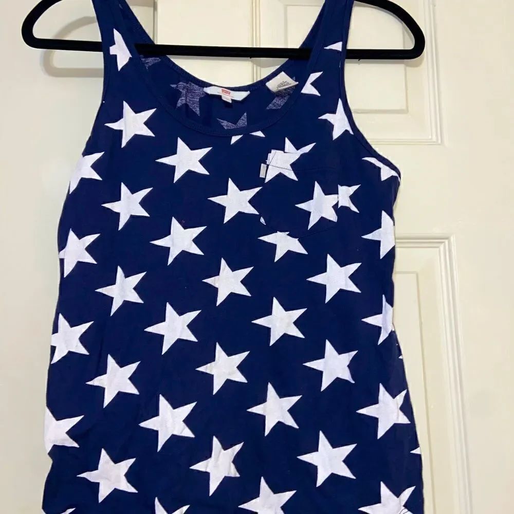 Levis stars sleeveless top  